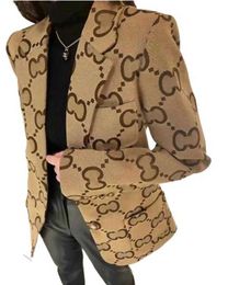 Costumes pour femmes Blazers designer de mode femmes costume vêtements blazer avec des lettres complètes printemps nouveaux hauts et pantalons publiés pour les femmes veste de créateur vêtements 999w