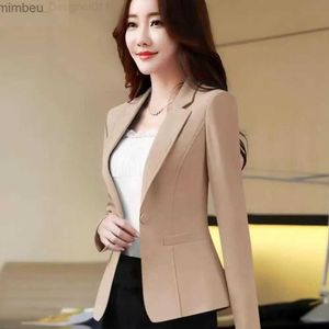 Costumes de femmes blazers femelle coréenne décontractée courte courte bouton simple blazer femme de haute qualité blazers veste printemps automne dame de bureau de travail de travail c240410