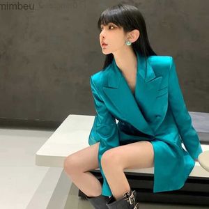 Costumes de femmes Blazers Satin Suit veste Nouvelle version coréenne de la femme 2023 Chic Slim-fit Cardigan manteau de trajet simple simple décontracté tout le haut C240410