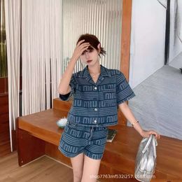 Damespakken Blazers Zomer Niche Fashionable Classic Denim Jacquard Rapel Rapel Korte Sleevedelastische Tailleband Flower Bud Shorts Set