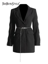 Trajes de mujer Blazers TWOTWINSTYLE, Blazers elegantes con diamantes empalmados para mujer, cuello con muescas, túnica de manga larga, chaqueta con cadena de retales, ropa femenina 231005