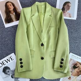 Trajes de mujer Blazers de color caramelo Chaqueta femenina Primavera fina Otoño Temperamento informal de moda Traje pequeño Top Oficina Abrigos para desplazamientos