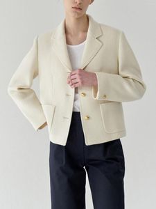 Costumes pour femmes prix de dédouanement femmes élégant Blazer manteau dames à manches longues simple boutonnage banlieue poche décor court costume veste