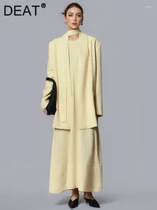 Costumes pour femmes Fashion Blazer V-Neck Manches à manches longues POCHETS LOBE LOCE-UP PAUT-UP Vestes de costume d'été 2024