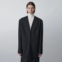Suisse pour femmes LC 24SSSS Ladies décontractées Blazer Blazer Grils Niche Design Simple Slim Fit Stratwear Y2k Veste Femme Femme Clothes Coats