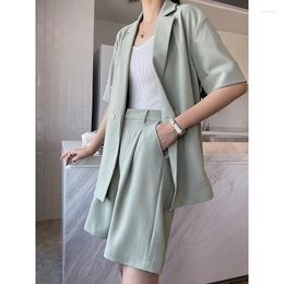 Damespakken stuk set vrouwen twee pak groene korte mouwen 2023 zomer high street fashion blazer 2 pc's sets van vrouwelijke outfits