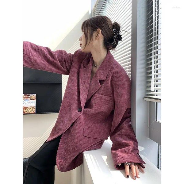 Costumes pour femmes, veste de costume en velours côtelé Rose rouge, Design Sense Niche, ample et décontracté, haut Blazer à simple boutonnage, printemps et automne 2024