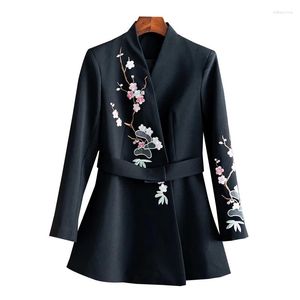 Damenanzüge Anzug Frauen Mantel Frühling Herbst 2023 Mode Koreanische Langarm Slim Blazer Weibliche Jacke Lässige Stickerei Damen Blazer Tops