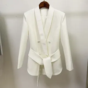 Costumes pour femmes Bouton en tissu blanc Femmes Blazer Automne Double boutonnage Bureau Travail Mode Satin Col Châle Ceinture Blazers Vestes 2023