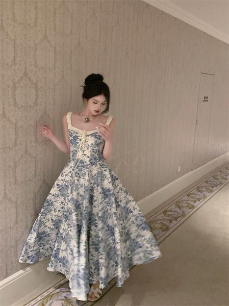 Robe d'été pour femmes de style chinois à imprimé floral bleu à bretelles spaghetti taille haute maxi longue robe de vacances à la plage XSSML