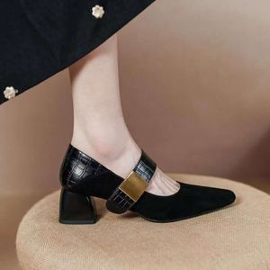 Dames zomerschoenen gothic mary jane schoenen voor vrouw 2024 Japanse stijl lolita kantoor puntige teen met middelgrote hakken zwart a