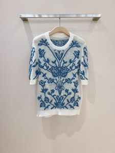 Damessweater van het Europees modemerk met mohair bloemenpatroon en korte mouwen
