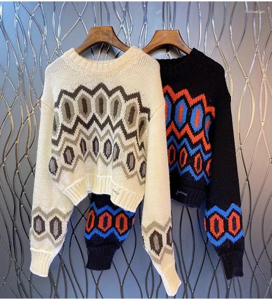Chandails pour femmes 2023 automne hiver laine de haute qualité tricoté dames modèles Vintage manches chauve-souris décontracté culture hauts