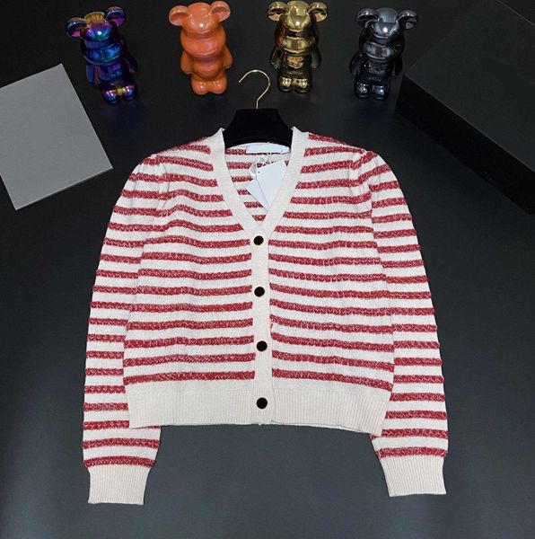 Chandails pour femmes 2023 Début de l'automne Nouvelle broderie classique de haute qualité polyvalente tricotée cardigan rouge rayure mode décontractée vêtements d'extérieur haut