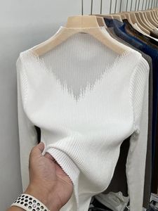 Chandails pour femmes Automne et hiver Mode Mesh Couture Pull Tops Femmes Épaissie Pull à col roulé Tricoté Chemise 231010