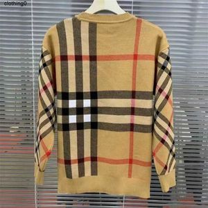 Suéteres para mujeres Otoño Invierno Suéter para hombres Sudaderas con capucha Sudaderas de lujo Puntos de manga larga Carta Mujeres Jersey Lana Tejer Sudadera con capucha Cardigan Street Mens Ekp7