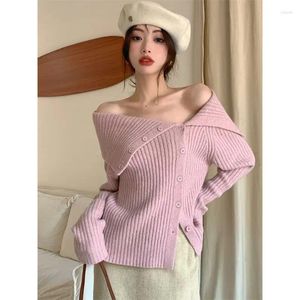 Chandails pour femmes Chic Design Sens d'une ligne Collier à manches longues Cardigan tricoté Femmes Automne 2024 Niche Fashion Sweater