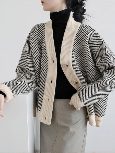 Pulls pour femmes Chic Femmes Tricot Cardigan Pull V Col Stripe Manteau Femelle Qualité Style Coréen Automne Vêtements Épais Bouton Up Tricots