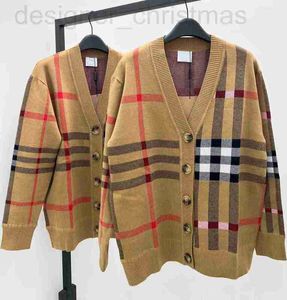 Pulls pour femmes Designer de luxe Designer Cardigan Pulls Veste Mens Femmes Grand Plaid Laine Tricoté Top Spring Sweat à capuche Veste de mode - 3JC3