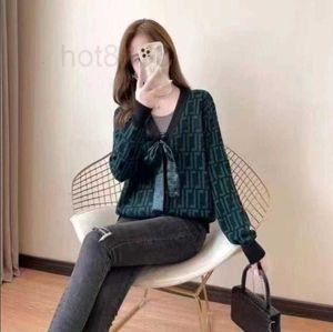 Dames truien Designer Sweater Herfst Ronde Hals Striped Fashion Long Sleeve Dames High End Jacquard Cardigan Breien Coats 2022F WPO4