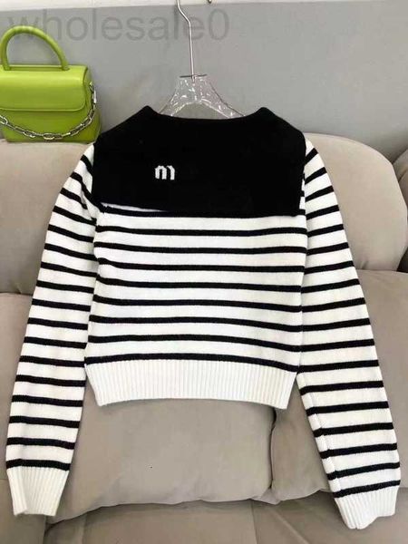 Pulls pour femmes Designer Sweater Shirt Court Cardigan Vêtements Tricot de luxe pour femme Printemps et été Lettre High Produits Revers Vêtements Chandails Chaîne 38ZQ