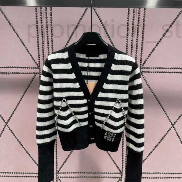 Suéteres para mujer Diseñador de lana Suéter Cardigan Abrigo Diseñador Suéteres de punto Chaqueta con cuello en V Invierno Cálido Moda Sudadera con cuentas Ropa de lujo K2GH