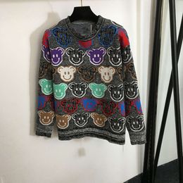 Damessweaters geborduurd kleurrijk lachend gezicht kleine beer hoofdpatroon trui gebreide trui met lange mouwen grijs