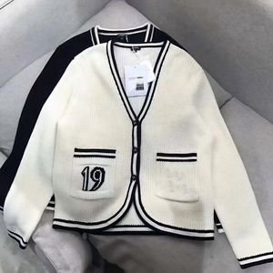 Damestruien Modeontwerper hoogwaardige damesbreisels dragen luxe kasjmier retro wol casual veelzijdig wit groot formaat zacht comfortabel vest knoopstijl