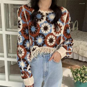 Pulls pour femmes Mode Hollow Out T-shirt tricoté Automne O-Cou Gland Crochet Casual Manches longues Vintage Bohemian Pull T117