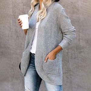 Pulls pour femmes Cardigan du commerce extérieur en automne et en hiver 2023 Femmes avec arc Placket Big Pocket Sweater