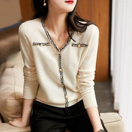 Suéteres de mujer Hebilla de perla con flecos franceses Suéter de manga larga Fragancia pequeña 21 Primavera Camisa suelta coreana