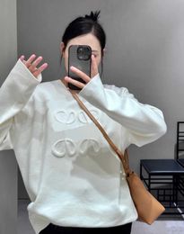 Chandails pour femmes haute édition mode de luxe Luo Jia 23 automne nouveau pull en relief pour hommes et femmes édition correcte Luo Jia tricots mode ample