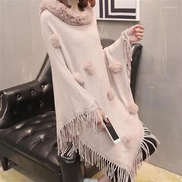 Suéteres para mujer Suéter para mujer Cuello de piel Manga de murciélago Ponchos Capas Borla redonda Abrigo para mujer Bufanda hecha a mano Moda suelta Primavera Otoño