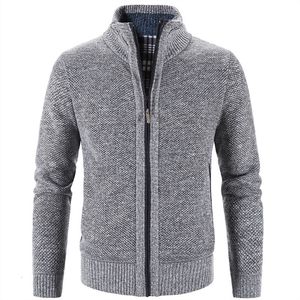 Pulls pour femmes pull tricoté pour hommes printemps et automne mode Slim Cardigan veste décontractée couleur unie simple boutonnage 230727