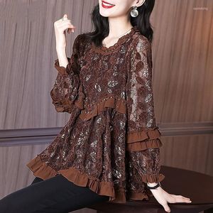 Pulls pour femmes Polos Femmes Mode Sexy Dentelle Blouse Femme Printemps 2023 Tempérament Lâche Tops Automne Creux Bas Chemise Marron Rouge