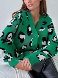 Pulls pour femmes hiver vert imprimé léopard Cardigan femmes décontracté ample épais chaud tricoté pull dame col en v à manches longues tout-match