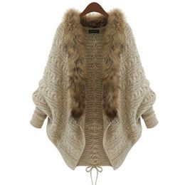 Femmes Pulls Femmes Cardigan Pull Épais Poncho Capes Femme Automne Hiver Manches Chauve-Souris Col De Fourrure Pull En Laine Tricoté Long Cardigan 50 T220925