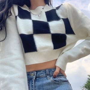 Ponts pour femmes en damier noir / blanc en chute de crop sweater mock cou de manche en tricot à manches longues