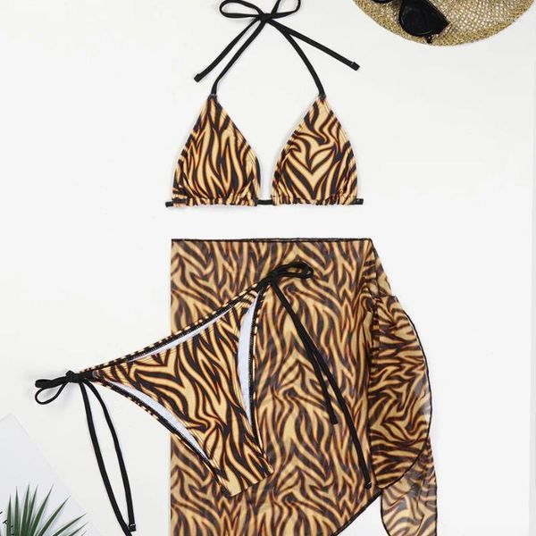 Traje de baño de mujeres 2024 3 piezas traje de traje de traje de baño sexy bikini estampado cebra con falda cubierta traje de baño de ropa de playa