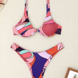 Swimwear féminin 2024 Nouveau dessin animé Bikini de maillot de bain digital imprimé numérique