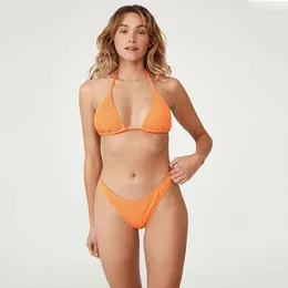 Swimwear féminin 2024 Sexy Beach Trikini Bikini Set Halterneck solide Summer Summer extérieur basse de maillot de bain sans manches