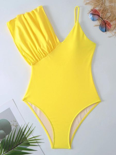 Swimwear Women 2024 Solice de maillot de bain asymétrique solide Womeon One Piew Yellow Female Baigneurs Baigniers de baignade Suite de baignade