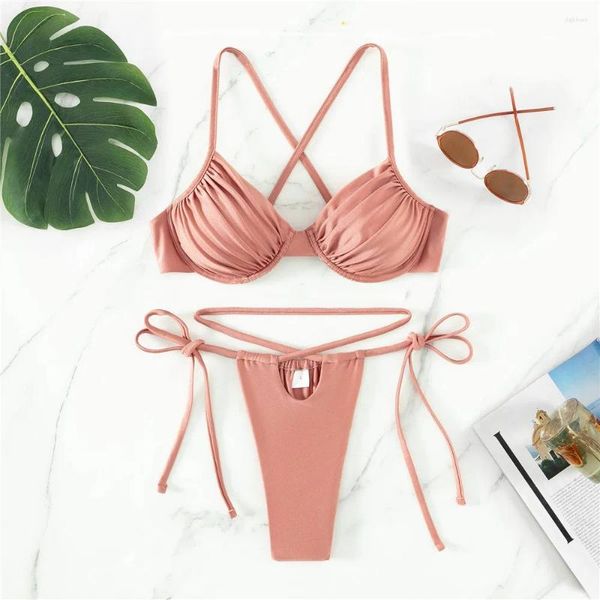 Bikini de trajes de baño para mujeres Set sexy de cuerda cruzada rosa micro 2024 Mujeres empujando el mini tango traje de baño con traje de baño con agua