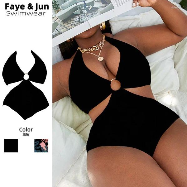 Swimwear pour femmes Black Plus taille de maillot de bain une pièce femme 2024 sexy minceur de baignade sans licou arrière nacelle de vacances.