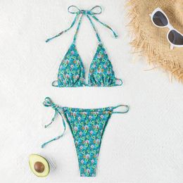 Maillots de bain pour femmes Cikini-Ensemble de bikini triangle imprimé pour femmes avec bralette et maillot de bain bas de maillot de bain de plage d'été 2pcs