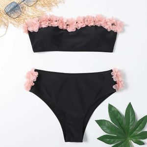 Swimwear pour femmes Migne de maillot de bain en bikini floral avec ourlet plissé noir et Bikini Bikini Bikini à deux pièces MAINTRAINEMENT J240510 J240510
