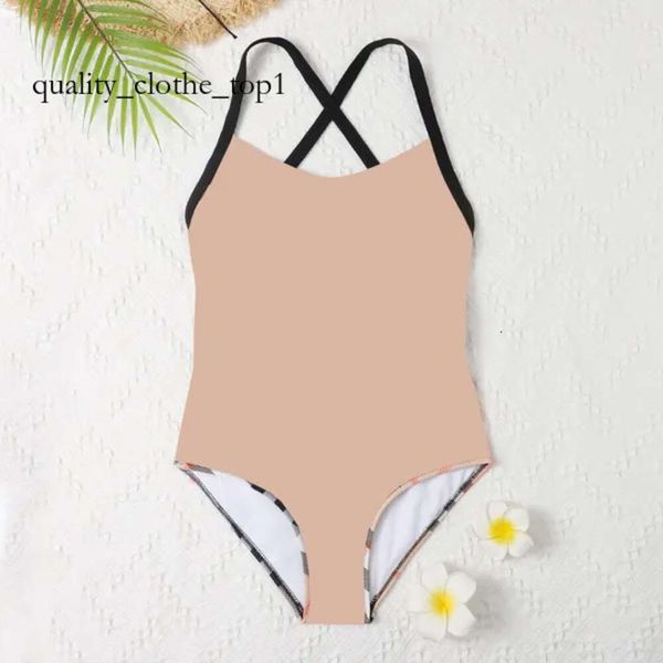 Traje de baño para mujer Diseñador Traje de baño sexy Conjunto de bikini sólido Textil Trajes de baño de cintura baja Ropa de playa Traje de baño con letra F para mujeres Damas Ropa de playa de verano 540