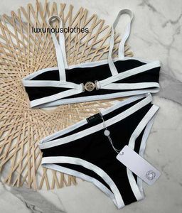 Maillots de bain pour femmes Designer Mode d'été Marque haut de gamme A CH Haute Qualité Femmes Plage Noir Maillot de bain deux pièces Bikini Femmes Maillot de bain Bikinis sexy