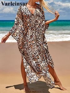 Traje de baño para mujer con estampado de leopardo y cuello en V, túnica para cubrir la playa, vestido tipo pareo, ropa de playa larga para mujer V4160