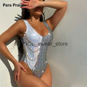 Swimwear féminin Para Praia Silver Patchwork One Piece Swimsuit With Chain 2024 pour les femmes Sexy High Cup Bathing Fssuid Waist Monokini H240507